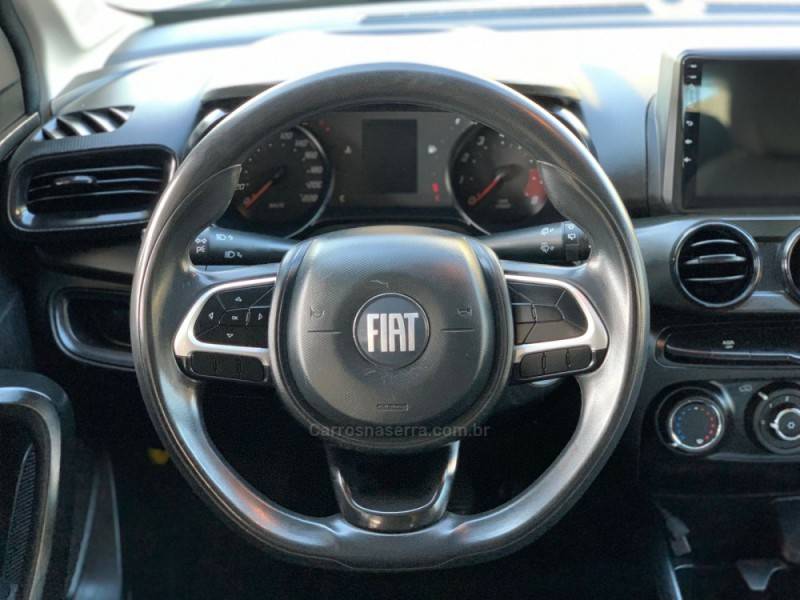 FIAT - ARGO - 2021/2022 - Prata - R$ 56.990,00