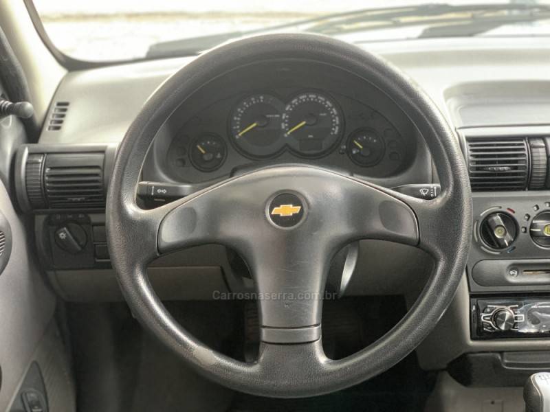 CHEVROLET - CLASSIC - 2010/2011 - Branca - R$ 28.990,00