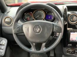 RENAULT - DUSTER - 2015/2016 - Vermelha - R$ 60.990,00