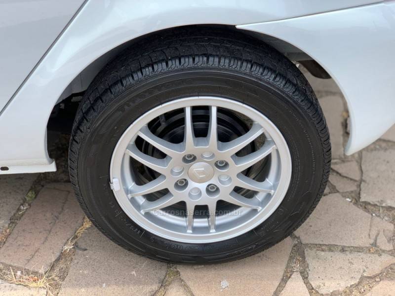 RENAULT - CLIO - 2014/2015 - Branca - R$ 34.990,00
