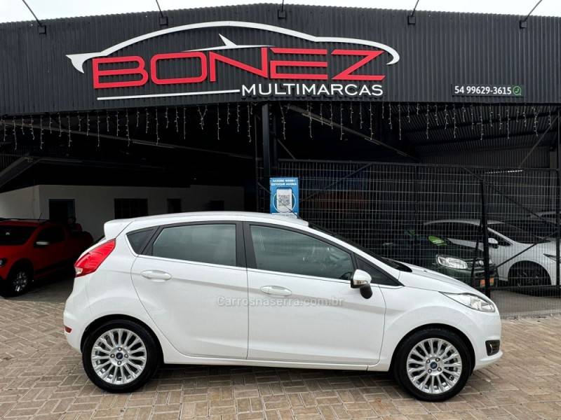 FORD - FIESTA - 2015/2015 - Branca - R$ 54.990,00