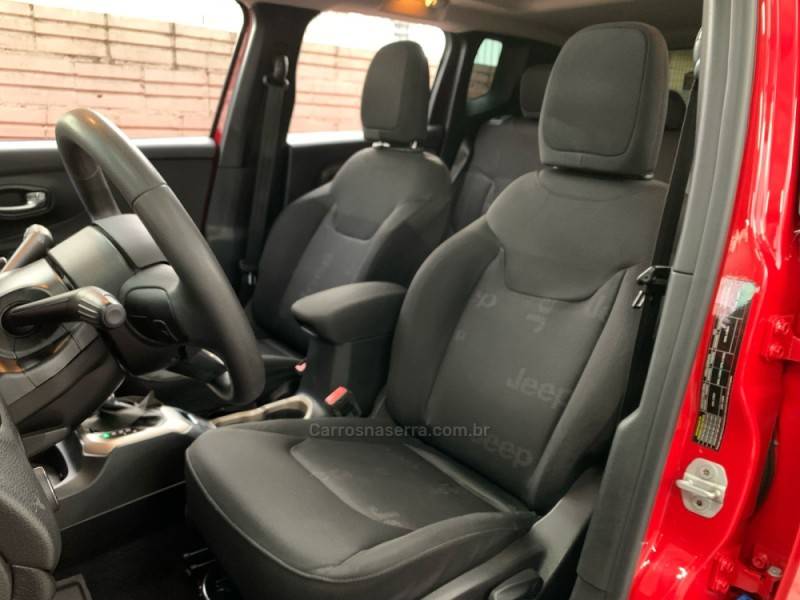 JEEP - RENEGADE - 2015/2016 - Vermelha - R$ 71.990,00
