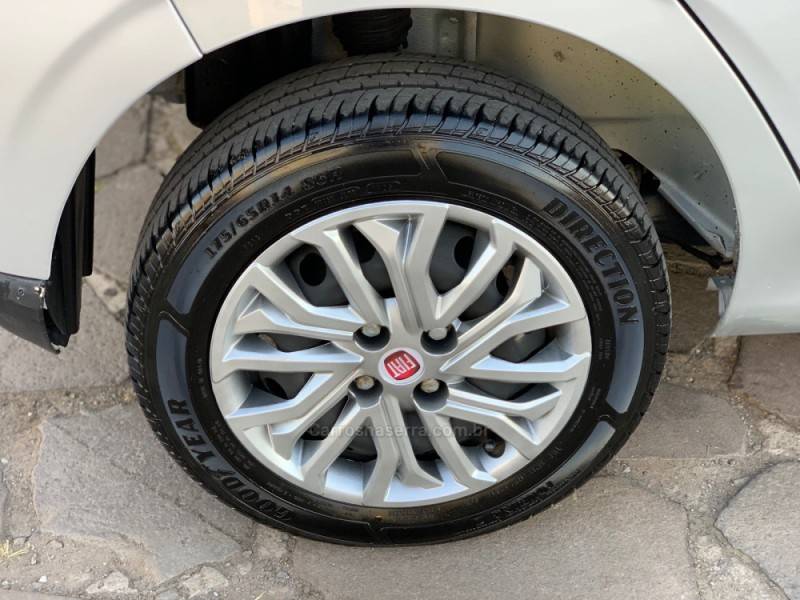 FIAT - ARGO - 2021/2022 - Prata - R$ 56.990,00