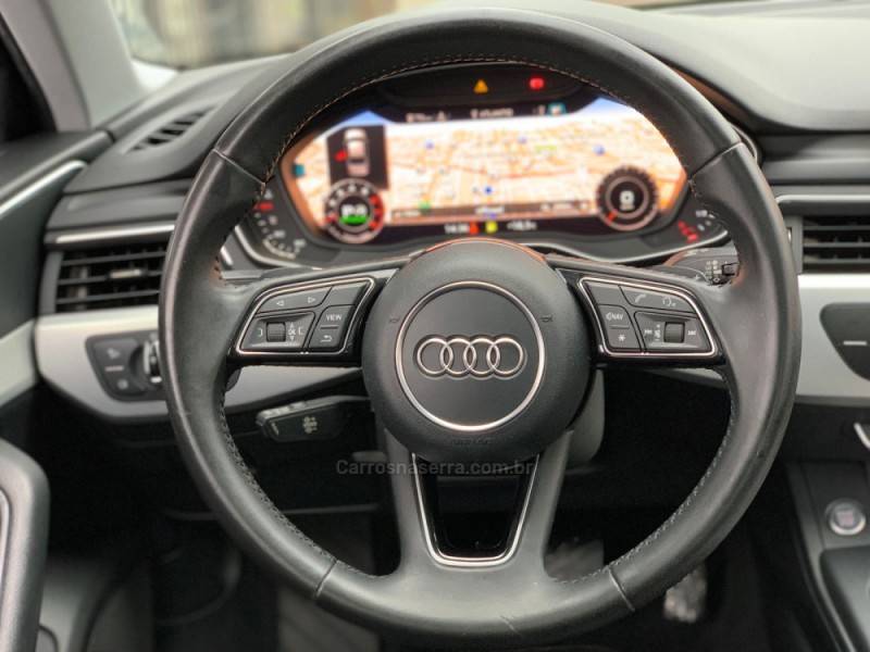 AUDI - A4 - 2016/2017 - Cinza - R$ 120.990,00