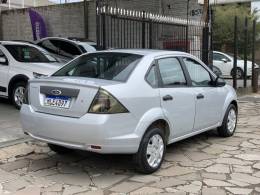 FORD - FIESTA - 2012/2013 - Prata - R$ 31.990,00