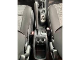 PEUGEOT - 207 - 2011/2012 - Branca - R$ 23.990,00