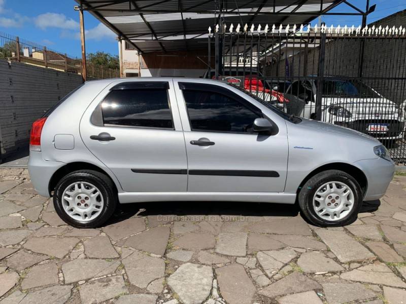 FIAT - PALIO - 2009/2010 - Prata - R$ 26.990,00
