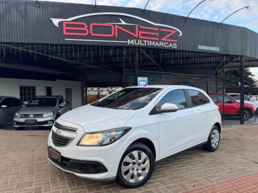 CHEVROLET - ONIX - 2015/2015 - Branca - R$ 53.990,00