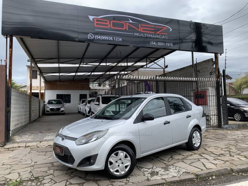 FORD - FIESTA - 2012/2013 - Prata - R$ 31.990,00