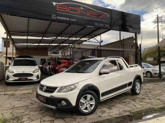 VOLKSWAGEN - SAVEIRO - 2012/2013 - Branca - R$ 53.990,00
