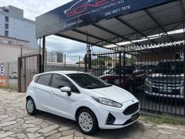 FORD - FIESTA - 2017/2018 - Branca - R$ 53.990,00