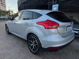 FORD - FOCUS - 2016/2016 - Prata - R$ 68.990,00