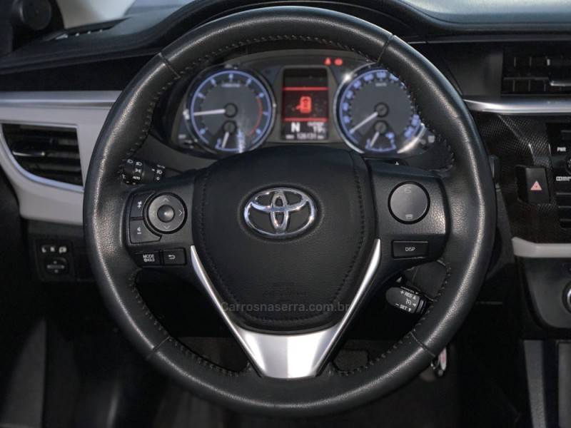 TOYOTA - COROLLA - 2015/2016 - Prata - R$ 87.990,00