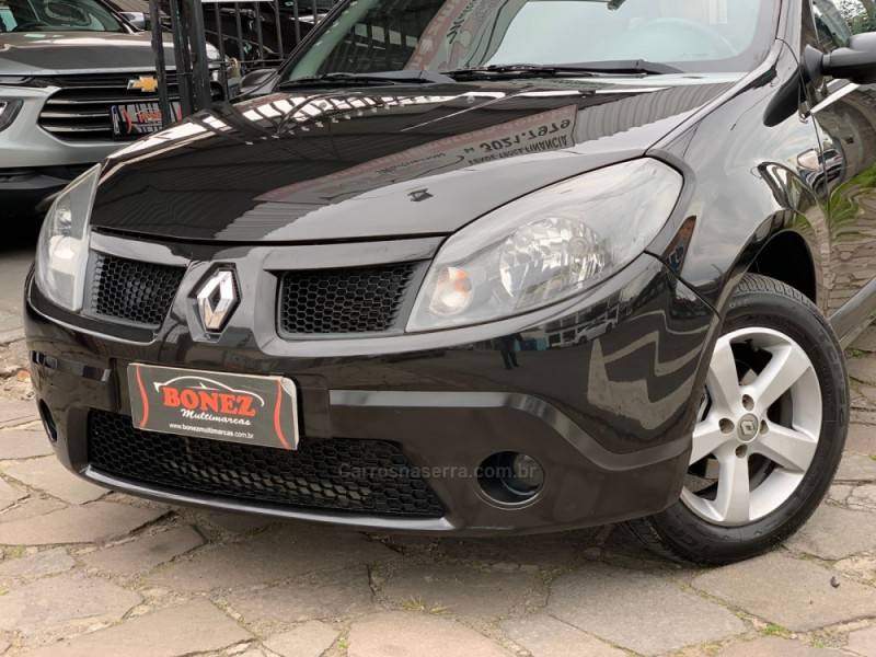 RENAULT - SANDERO - 2008/2009 - Preta - R$ 27.990,00