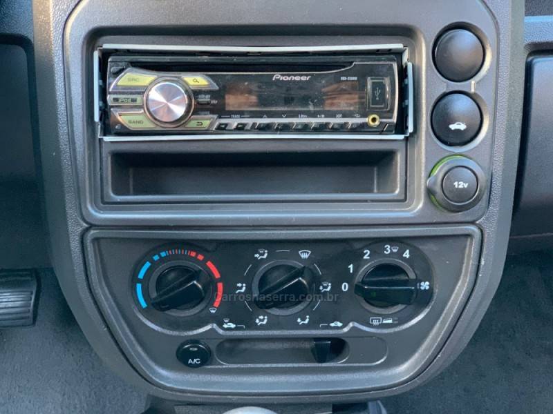 FORD - KA - 2012/2013 - Prata - R$ 29.990,00