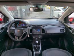 CHEVROLET - ONIX - 2014/2015 - Vermelha - R$ 49.990,00