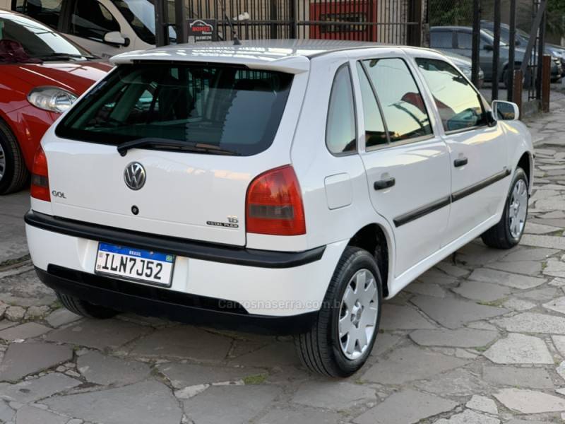 VOLKSWAGEN - GOL - 2003/2004 - Branca - R$ 23.990,00