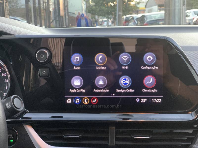 CHEVROLET - MONTANA - 2022/2023 - Prata - R$ 120.990,00