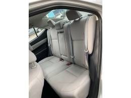 TOYOTA - COROLLA - 2014/2015 - Prata - R$ 88.990,00