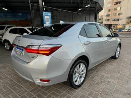 TOYOTA - COROLLA - 2018/2018 - Prata - R$ 105.990,00