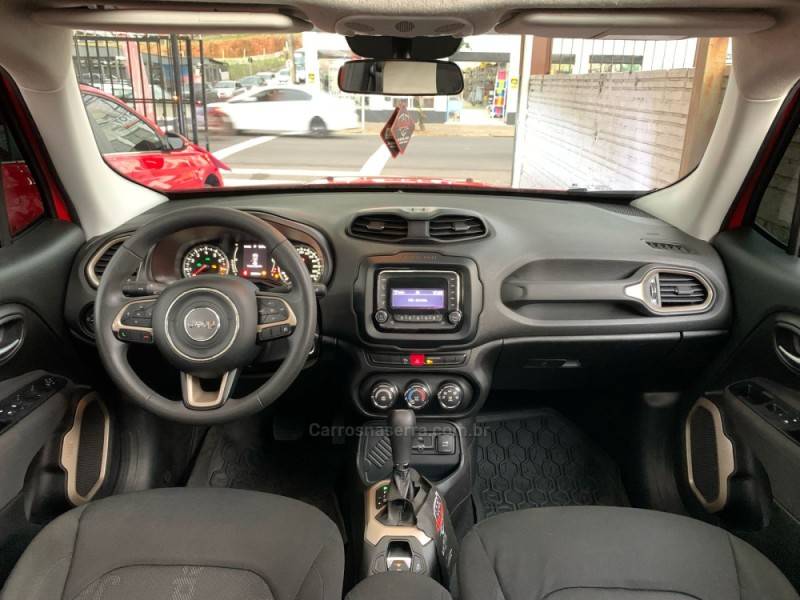 JEEP - RENEGADE - 2015/2016 - Vermelha - R$ 71.990,00