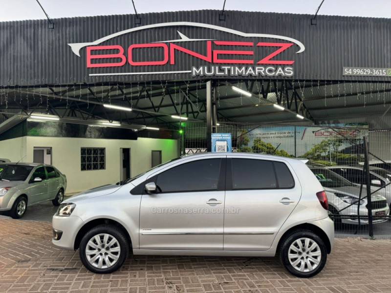 VOLKSWAGEN - FOX - 2013/2013 - Prata - R$ 44.990,00