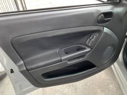 FORD - FIESTA - 2012/2013 - Prata - R$ 31.990,00