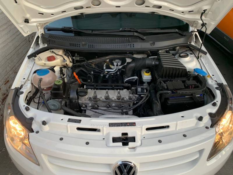 VOLKSWAGEN - SAVEIRO - 2010/2011 - Branca - R$ 44.990,00