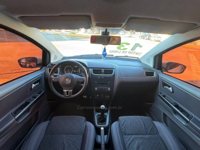 VOLKSWAGEN - SPACEFOX - 2012/2013 - Branca - R$ 44.990,00
