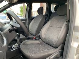 RENAULT - DUSTER - 2017/2018 - Prata - R$ 66.990,00