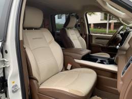 RAM - 2500 LARAMIE - 2018/2019 - Branca - R$ 329.990,00