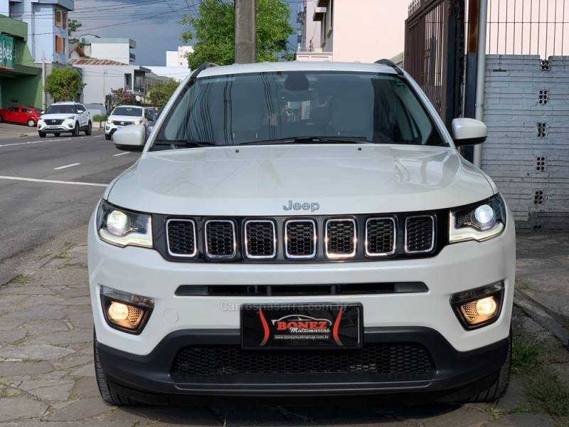 JEEP - COMPASS - 2017/2018 - Branca - R$ 91.990,00