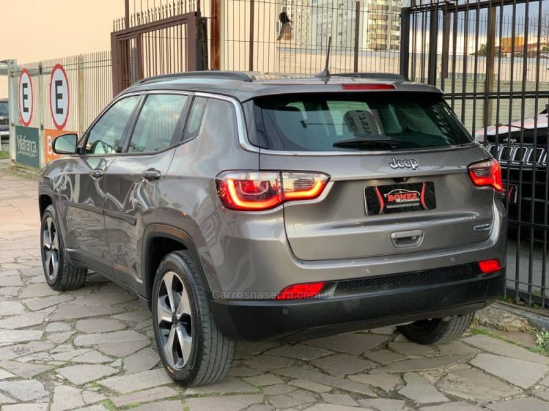 JEEP - COMPASS - 2017/2018 - Cinza - R$ 91.990,00