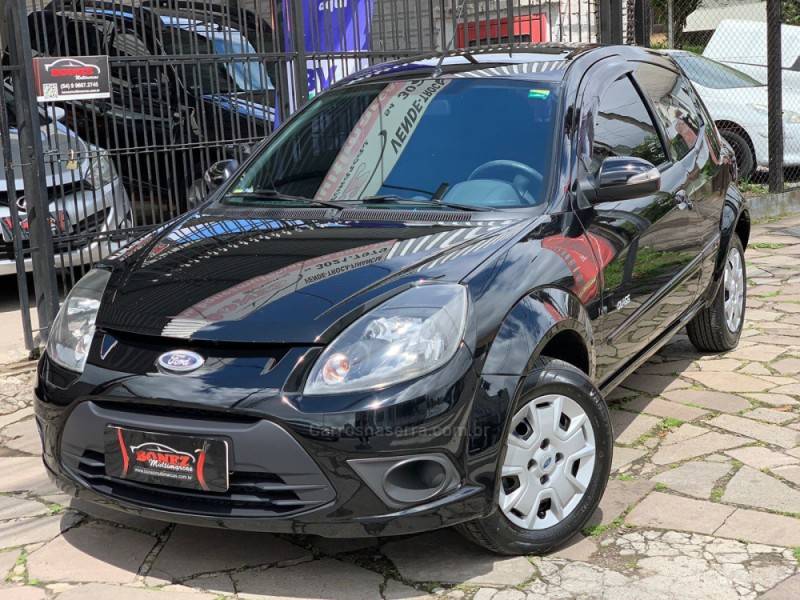 FORD - KA - 2011/2012 - Preta - R$ 28.500,00