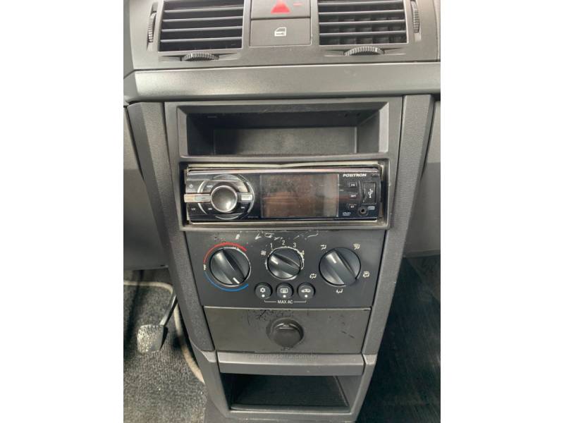 CHEVROLET - MERIVA - 2006/2007 - Prata - R$ 19.990,00