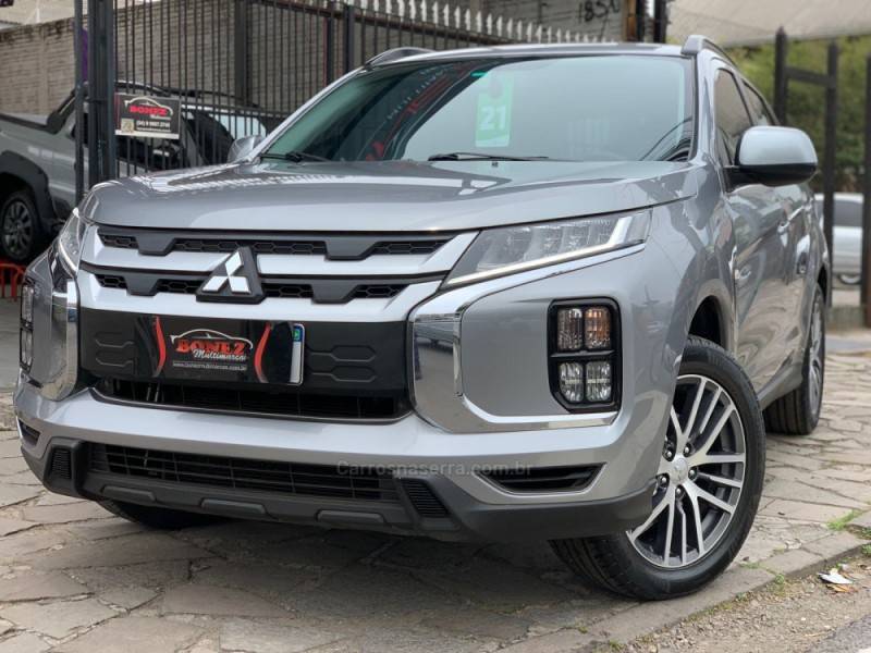 MITSUBISHI - OUTLANDER - 2020/2021 - Prata - R$ 115.990,00
