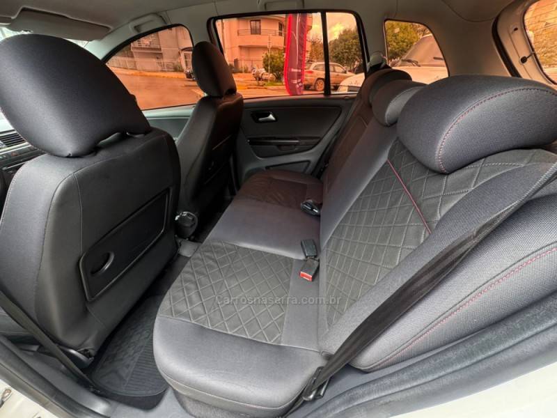 VOLKSWAGEN - SPACEFOX - 2012/2013 - Branca - R$ 44.990,00