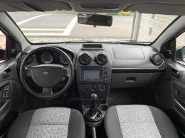 FORD - FIESTA - 2012/2013 - Prata - R$ 31.990,00
