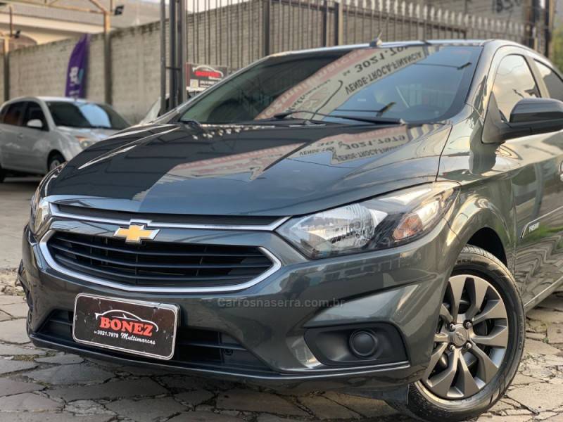 CHEVROLET - PRISMA - 2017/2018 - Cinza - R$ 68.990,00