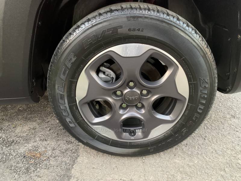 JEEP - RENEGADE - 2016/2017 - Vermelha - R$ 65.990,00