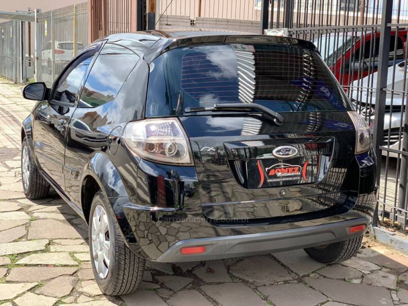 FORD - KA - 2011/2012 - Preta - R$ 28.500,00