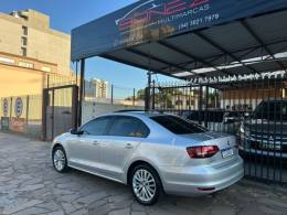 VOLKSWAGEN - JETTA - 2015/2016 - Prata - R$ 79.990,00