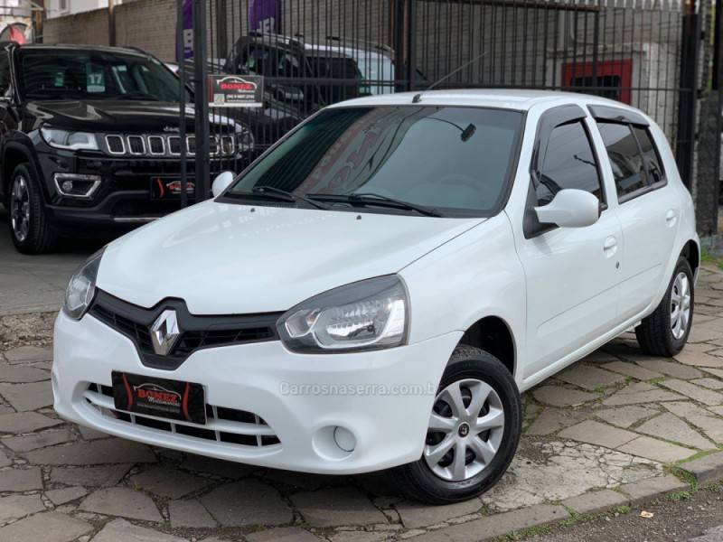 RENAULT - CLIO - 2015/2016 - Branca - R$ 35.990,00