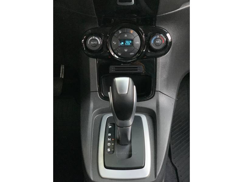 FORD - FIESTA - 2014/2015 - Branca - R$ 51.990,00