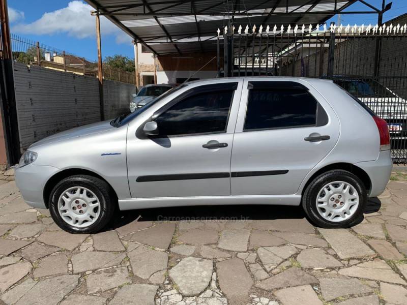 FIAT - PALIO - 2009/2010 - Prata - R$ 26.990,00