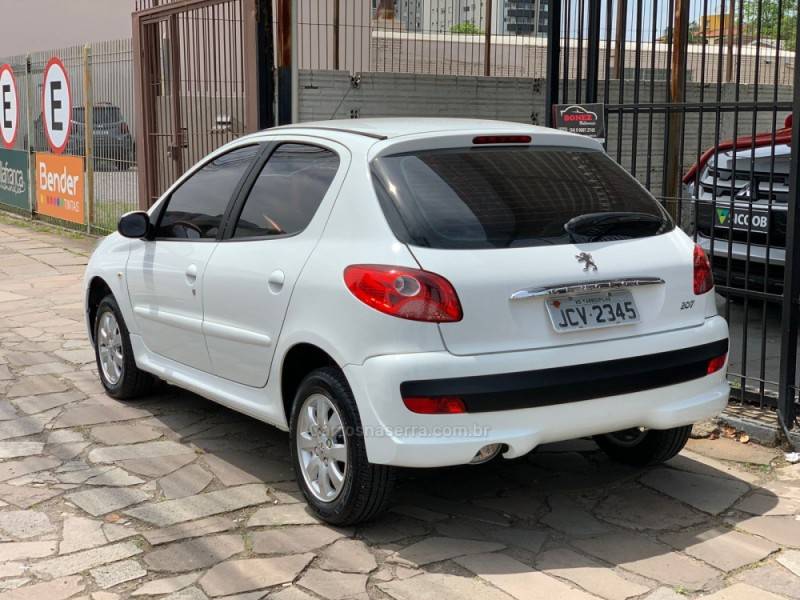 PEUGEOT - 207 - 2010/2011 - Branca - R$ 23.990,00