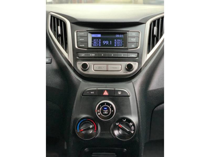 HYUNDAI - HB20 - 2016/2016 - Branca - R$ 63.990,00