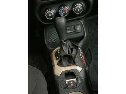 JEEP - RENEGADE - 2015/2016 - Vermelha - R$ 71.990,00