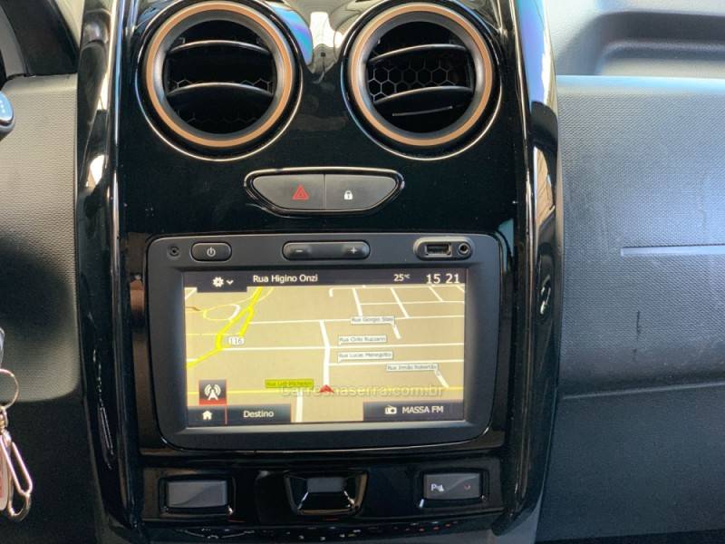 RENAULT - DUSTER - 2016/2017 - Prata - R$ 65.990,00