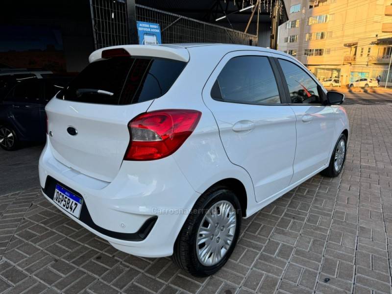 FORD - KA - 2018/2019 - Branca - R$ 57.990,00